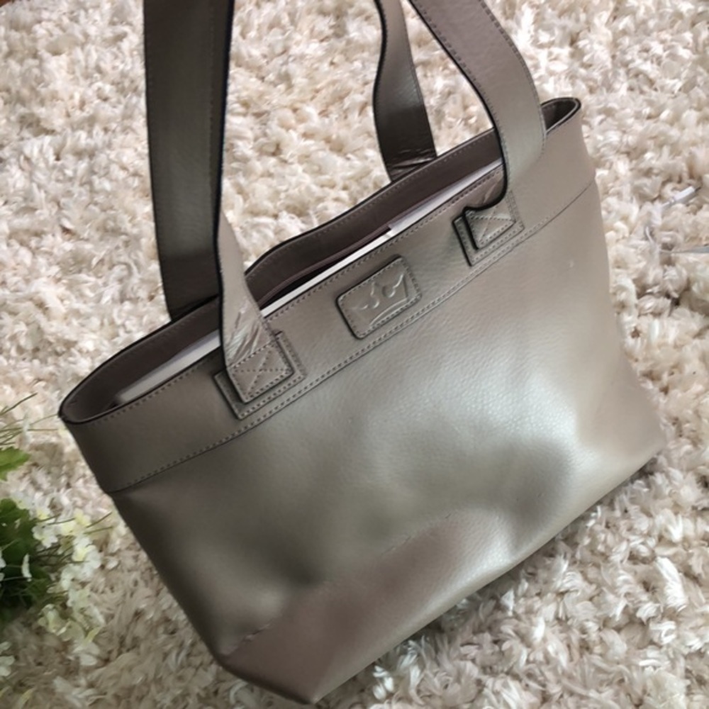 SOLD ❤️ - Picture 2 of 9